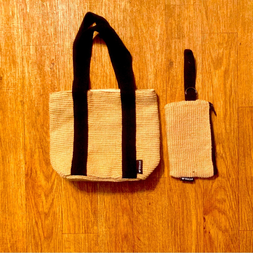 Wacoal jute tote and wristlet set